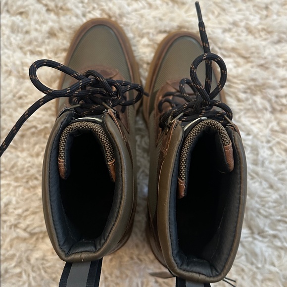 New! SOREL Brex lug heel platform boots 7 - Picture 7 of 16